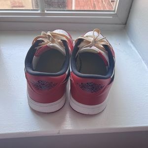 Jordan 1 low chicago UA
